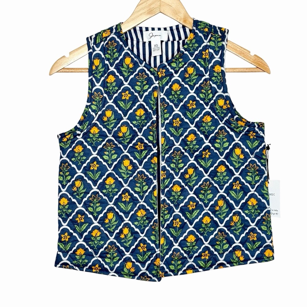 Japna Floral Quilted Vest Womens XS Cottagecore Boho Indie Festival Artsy